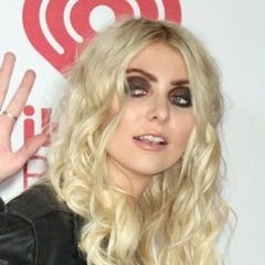 taylor momsen age