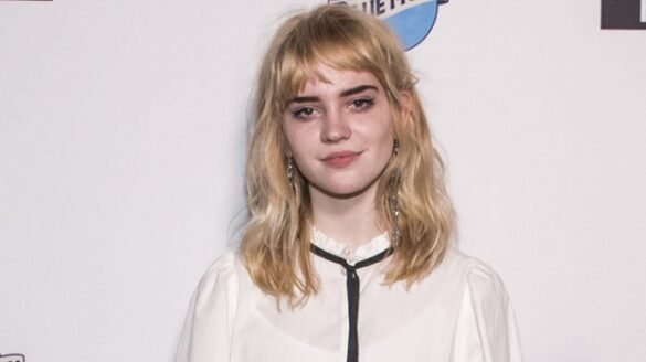 sophie thatcher age