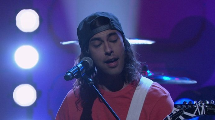 vic fuentes age