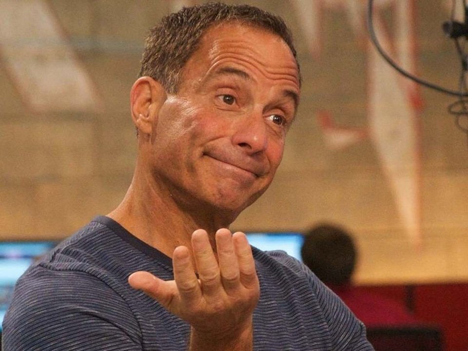 harvey levin age