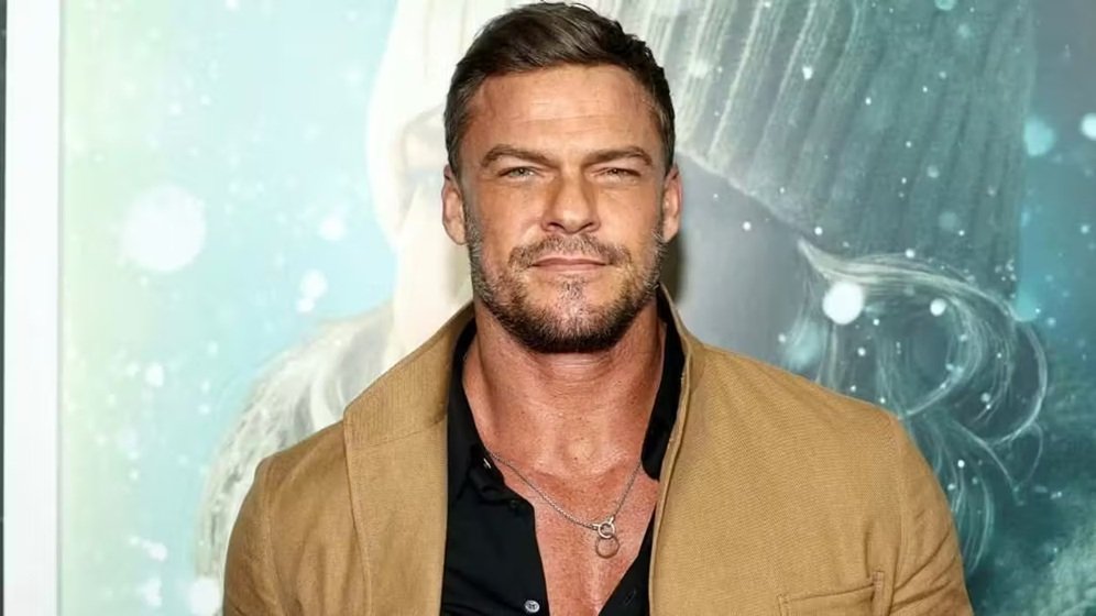 alan ritchson age