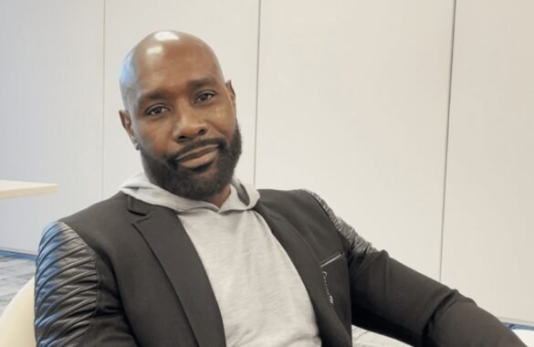 morris chestnut age