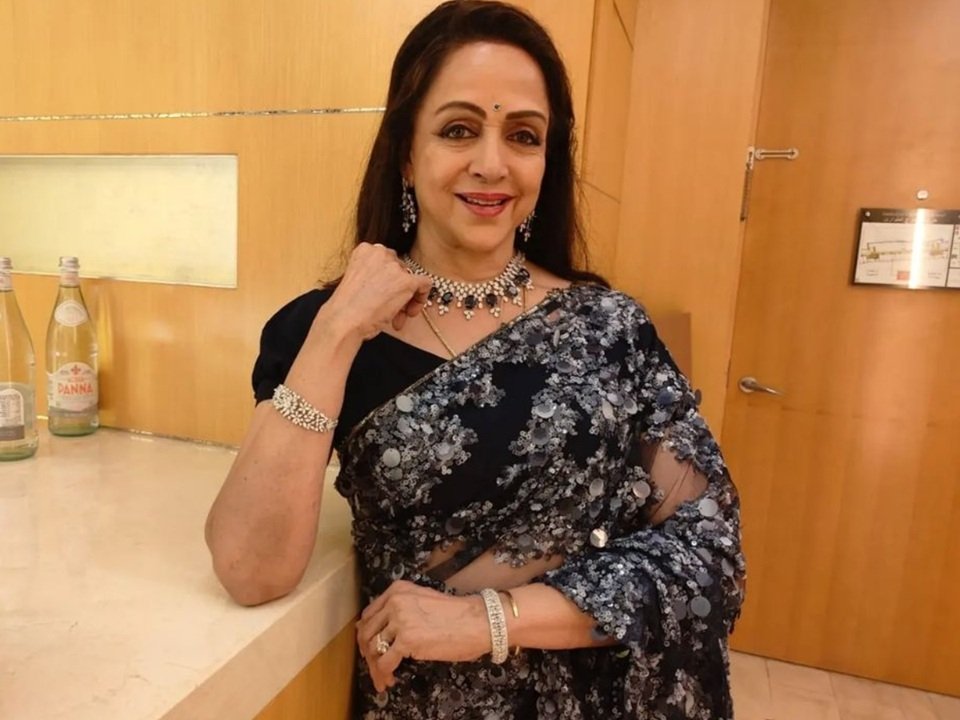 hema malini age