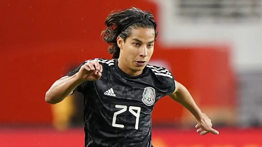 diego lainez age