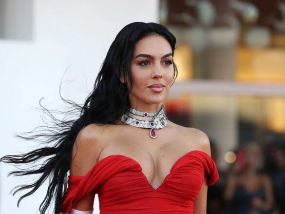 Georgina Rodríguez Age, Biography, Life Story and Complete Details