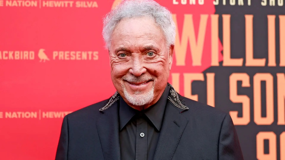 tom jones age