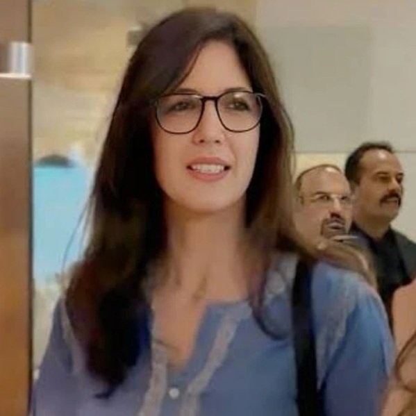 gauri spratt age